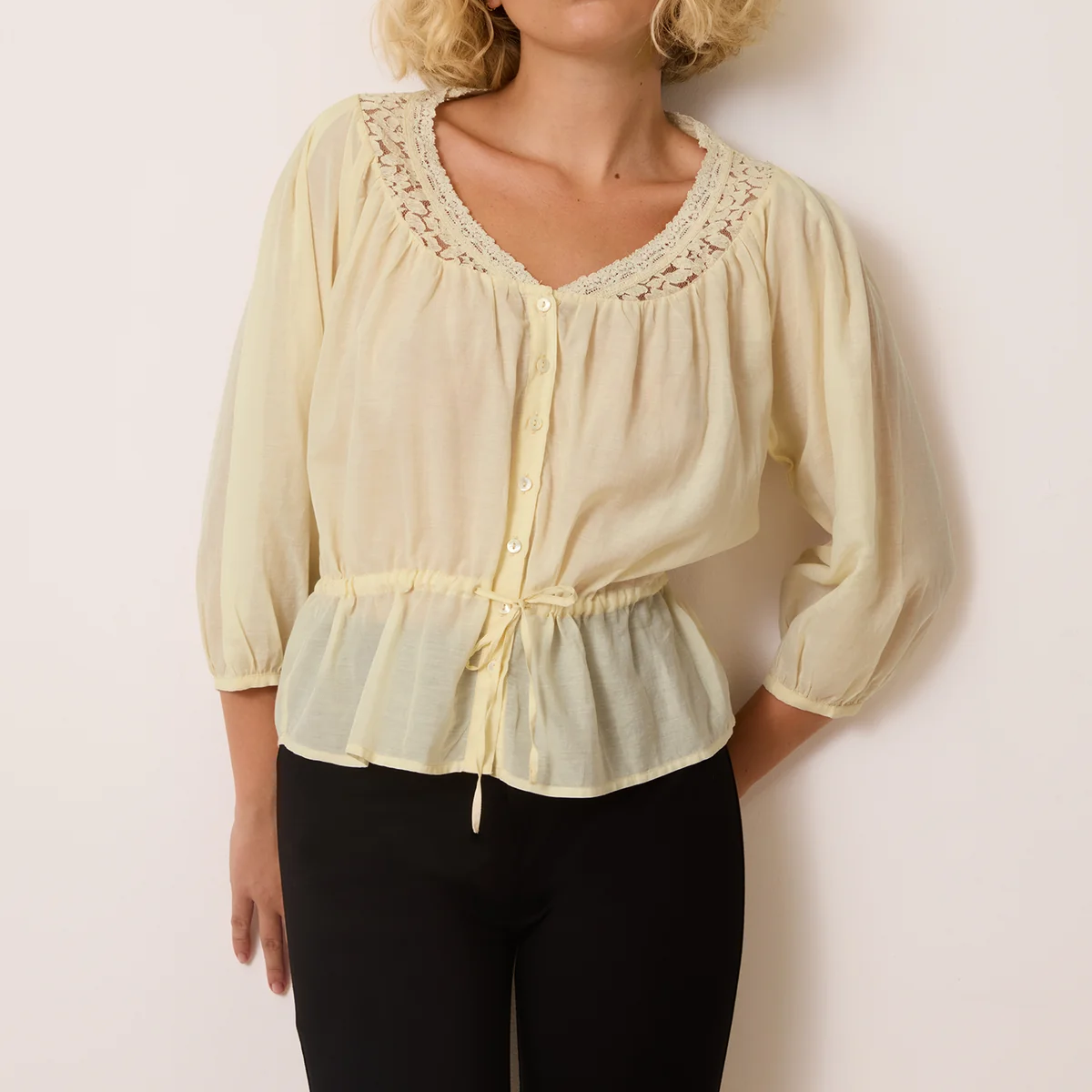 Lace Trim 3/4 Sleeve Lace-Up Blouse